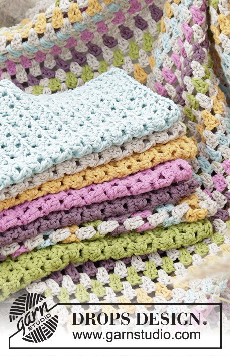 Bath Time Fun / DROPS Extra 0-1304 - Set consists of: Crochet DROPS towel and cloths with stripes in ”Cotton Light”.