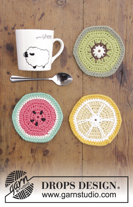 Breakfast Slices / DROPS Extra 0-1385 - Crocheted coasters with lemon, watermelon and kiwi.
Piece is crocheted in DROPS Paris.