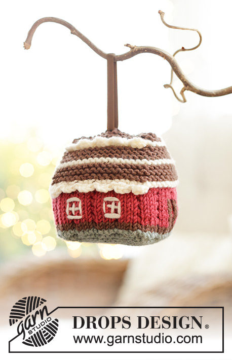 Winter's Tale / DROPS Extra 0-1608 - Ornamento de Natal / casa tricotada em DROPS Merino Extra Fine. Tricota-se em redondo, de cima para baixo. Tema: Natal.