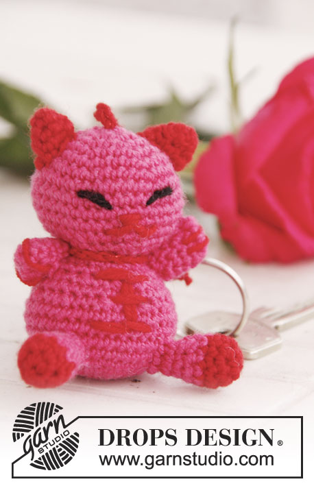 DROPS Extra 0-756 - Crochet DROPS cat in BabyMerino.