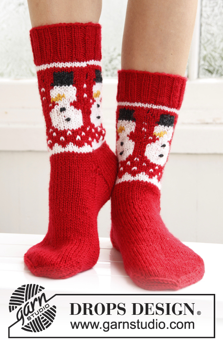 Frosty Feet / DROPS Extra 0-786 - Świąteczne skarpetki żakardowe DROPS, z włóczki „Karisma”. Od 32 do 43 