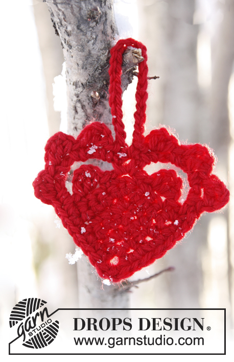 Heartflakes / DROPS Extra 0-798 - Gehäkeltes Herz in DROPS Nepal oder DROPS Alaska. Thema: Weihnachten