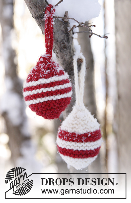 DROPS Extra 0-803 - Knitted Christmas baubles with stripes in DROPS Alaska. Theme: Christmas
