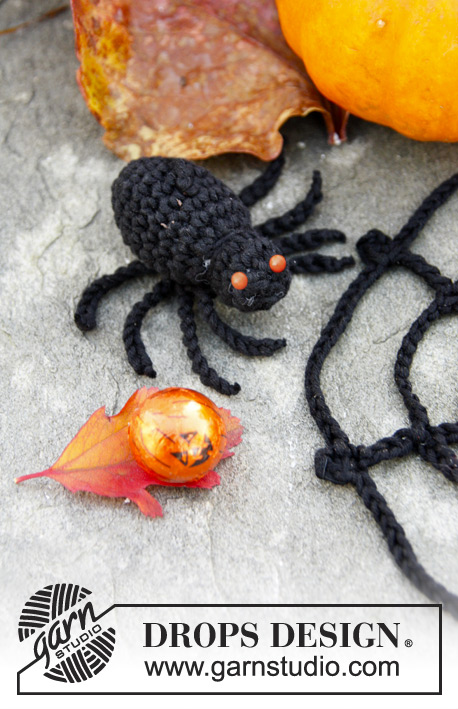Webster / DROPS Extra 0-968 - Halloween DROPS : Aranha e a sua teia, em croché, em  ”Safran”. 