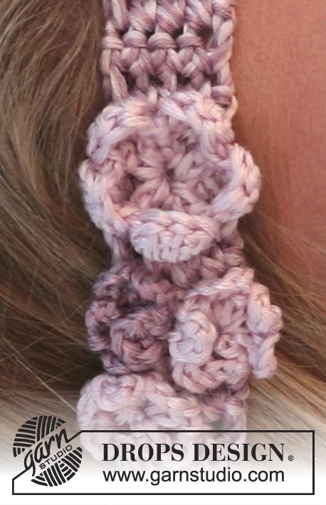 Flower Child / DROPS 105-16 - DROPS crochet hair band with flowers in “Cotton Viscose”.