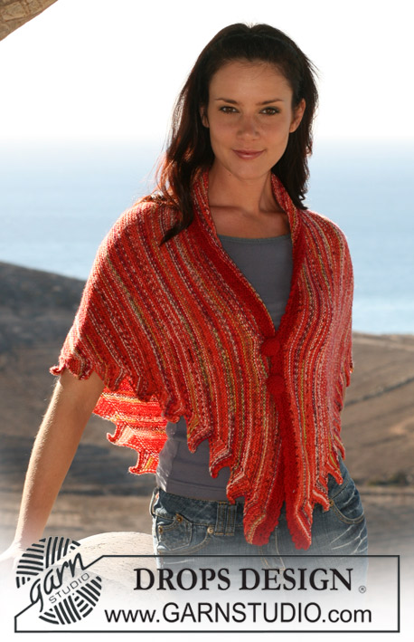 DROPS 107-28 - DROPS knitted shawl in “Fabel” with crochet border and button covers in “Alpaca”. 