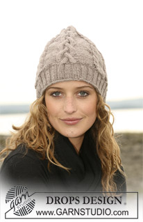 DROPS 108-35 - Knitted DROPS hat with cable pattern in ”Karisma Superwash”. Yarn alternative ”Merino”.