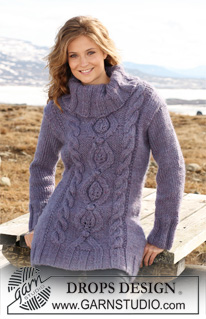 Alaska Cables / DROPS 117-18 - DROPS tunic in ”Snow” with cable pattern mid front. Size S to XXXL. 