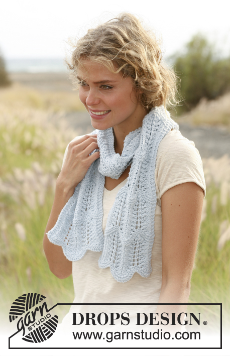 Longing / DROPS 129-29 - DROPS scarf with wave pattern in Merino Extra Fine.