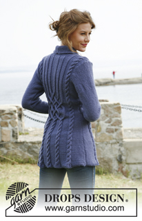 Bluebird / DROPS 134-1 - Knitted DROPS jacket with cables in ”Karisma”. 
Size: S to XXXL.

