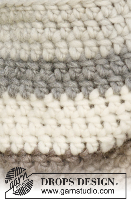 Midwinter / DROPS 134-14 - Conjunto DROPS de: Gorro y calentador de cuello en ganchillo / crochet en “Snow” o Andes.