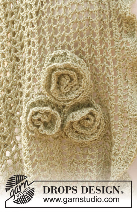 Sandrose / DROPS 136-4 - Virkad DROPS halsduk i ”BabyAlpaca Silk” med blommor och volanger