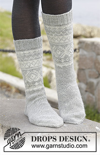 Free patterns - Naisen sukat / DROPS 157-10