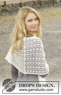 Reverie / DROPS 157-36 - Knitted DROPS shawl with lace pattern in Lace, Alpaca or BabyAlpaca Silk.