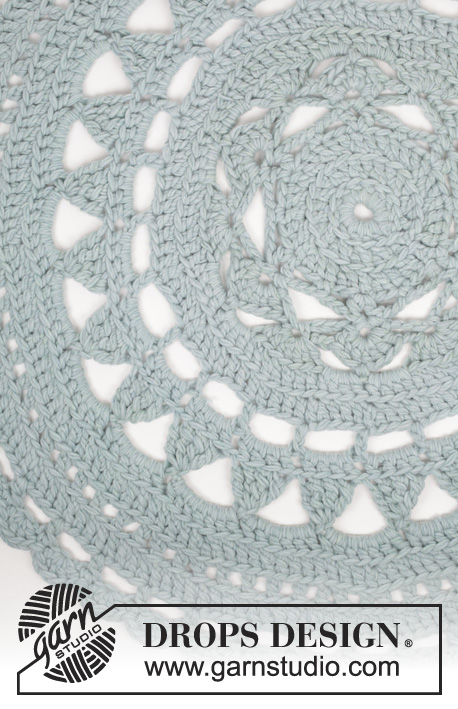 Ice Rose / DROPS 163-20 - Crochet DROPS rug in 3 strands Snow.