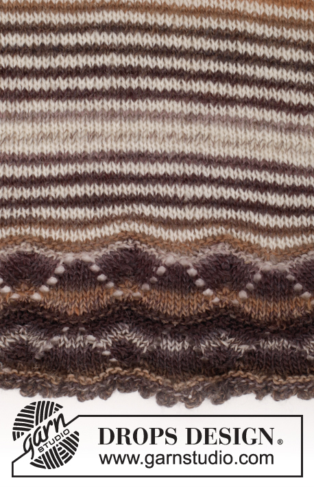 Cafe / DROPS 167-17 - DROPS pruhovaný šátek s vlnkovým lemem pletený z příze Delight a Fabel.