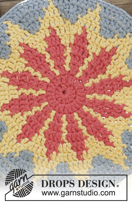 Burning Sun / DROPS 170-22 - Crochet DROPS round pot holder with multi-colored pattern in ”Paris”.