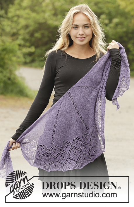 Angelique / DROPS 171-47 - Knitted DROPS half-moon shaped shawl in stocking st with lace pattern in ”Lace”.
