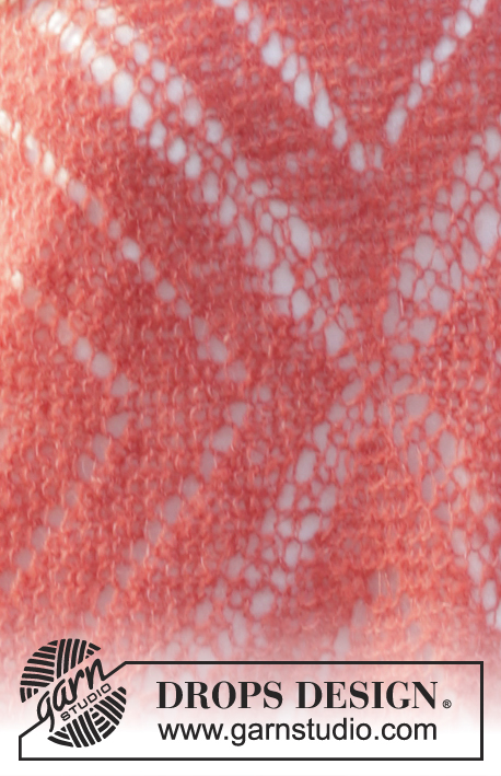 Center of my Heart / DROPS 178-56 - Bluse med hulmønster, strikket fra midten og ud i firkant i DROPS Brushed Alpaca Silk. Størrelse S - XXXL