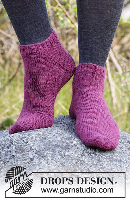 Toasty Toes / DROPS 182-15 - Kotníkové ponožky pletené z příze DROPS Nord. Velikost: 15/17 – 44/46.