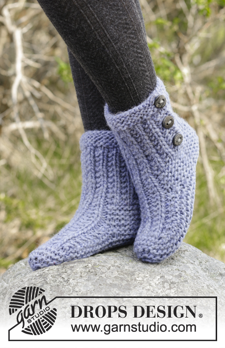 Cozy Buds / DROPS 182-43 - Knitted slippers with texture and garter stitch. Sizes 35 - 42.
The piece is worked in DROPS Snow.