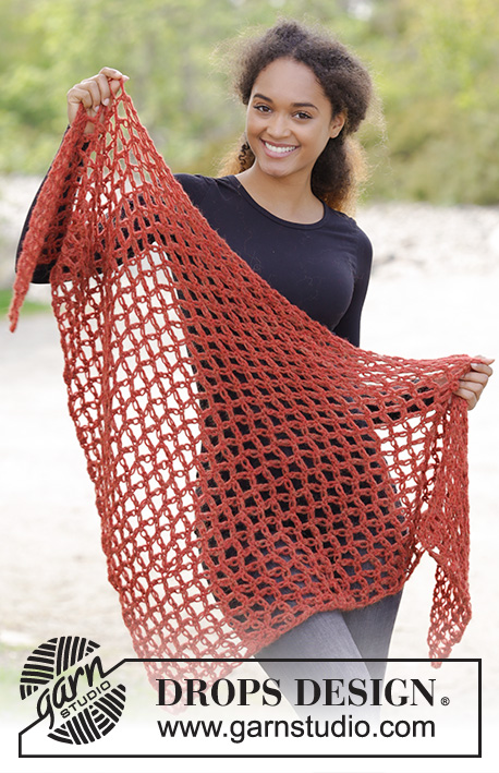Autumn Catch / DROPS 184-15 - Crocheted shawl with love knots.
Piece is crochet in DROPS Air.