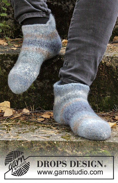 Eiger / DROPS 185-27 - Felted and knitted slippers for both men and women. 
The piece is worked in 2 strands DROPS Big Delight.