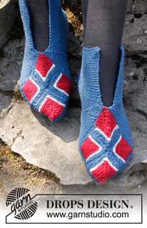 Team Sofa / DROPS 194-41 - Knitted slippers with flag and domino squares in DROPS Fabel. Sizes 35-43.