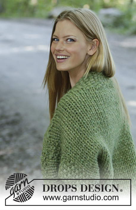Perfect Day / DROPS 196-16 - Knitted shoulder piece in 4 strands DROPS Air. The piece is worked top down with stocking stitch and moss stitch. Sizes S - XXXL.