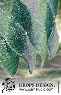 Forest Fling / DROPS 196-5 - Knitted stole with leaves in DROPS Delight. The piece is worked in garter stitch with short rows.