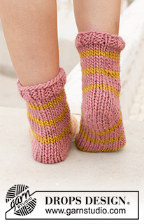 Mountain Morning / DROPS 198-21 - Knitted socks in DROPS Snow. Piece is knitted top down with stripes. Size 35-43.
