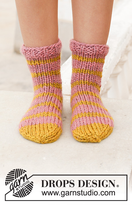 Mountain Morning / DROPS 198-21 - Knitted socks in DROPS Snow. Piece is knitted top down with stripes. Size 35-43 = 5-10 1/2.
