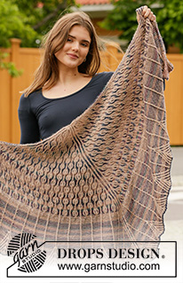 Owl Feathers / DROPS 203-13 - Knitted shawl in DROPS Delight and DROPS Alpaca. The piece is worked top down with stripes and 2-colored leaf pattern in English rib.