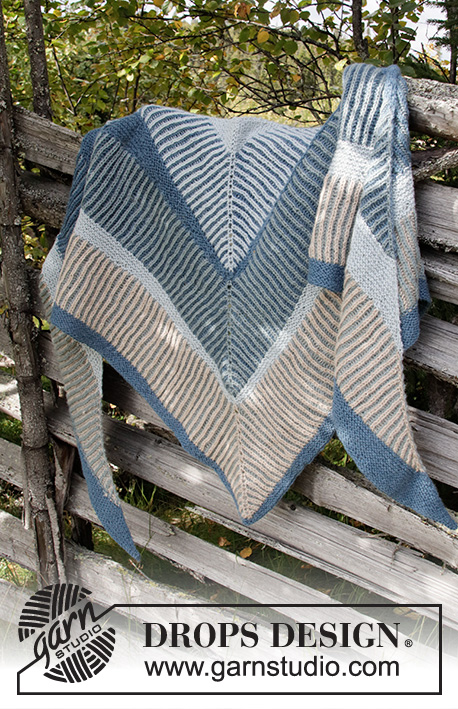 Sandstone Wrap / DROPS 203-16 - Châle tricoté de haut en bas avec rayures et côtes anglaises bicolores, en DROPS Alpaca.