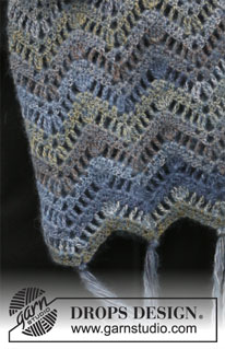 Oceanic Scarf / DROPS 204-56 - Crocheted stole with zig-zags in DROPS Delight and DROPS Kid-Silk.