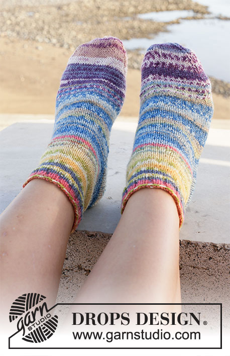 Festival Socks / DROPS 209-19 - Knitted socks with stripes in DROPS Fabel. Sizes 35 - 43.