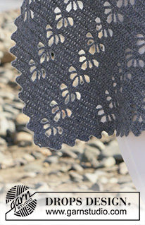 Wave Whisperer / DROPS 211-23 - Crocheted shawl in DROPS Sky. Piece is crocheted with lace pattern.