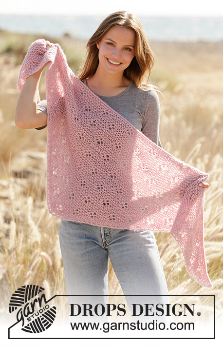 Western Rider / DROPS 212-37 - Knitted shawl in DROPS Air. The piece is worked with garter stitch and lace pattern.