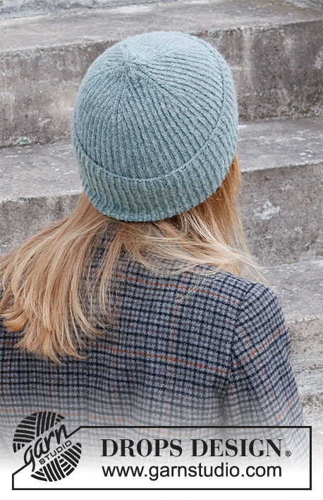 Care for Nature / DROPS 214-33 - Knitted, ribbed beanie / hipster hat in DROPS Sky. One-size.