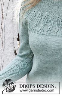 Wild Mint Sweater / DROPS 215-16 - Gebreide trui in DROPS Cotton Merino. Het werk wordt van boven naar beneden gebreid met dubbele hals, ronde pas en textuurpatroon. Maat: S - XXXL