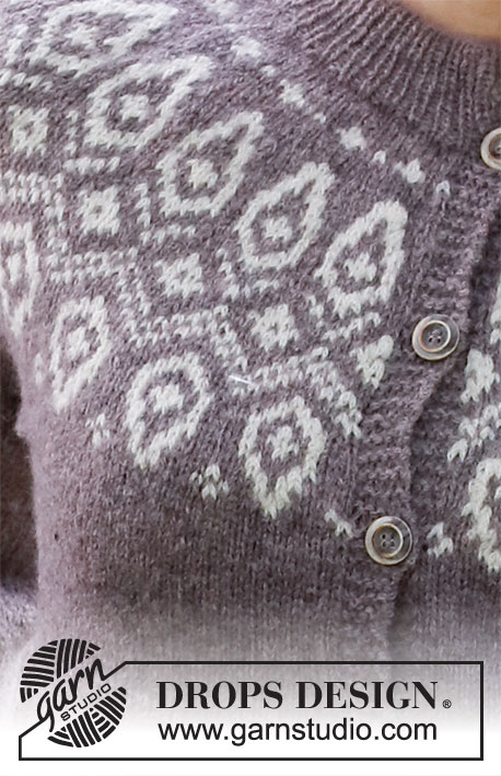 Iced Petals Jacket / DROPS 218-6 - Sweter rozpinany na drutach, przerabiany od góry do dołu, z zaokrąglonym karczkiem i żakardem norweskim z włóczki DROPS Sky. Od S do XXXL.