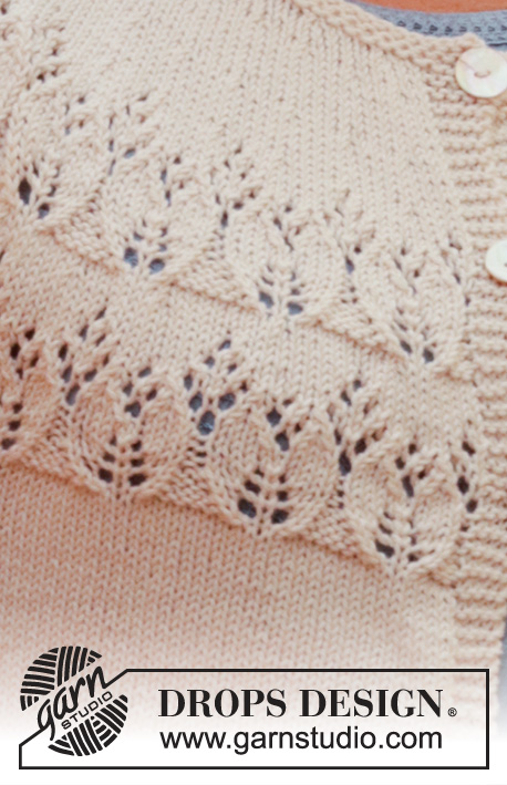 New Beginnings Cardigan / DROPS 220-37 - Sweter rozpinany na drutach, przerabiany od dołu do góry z krótkim rękawem, zaokrąglonym karczkiem i ściegiem ażurowym, z włóczki DROPS Cotton Merino. Od S do XXXL.