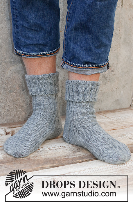 Shadow Spin / DROPS 224-29 - Knitted socks for men in DROPS Fabel. Sizes 38 - 46.