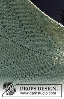 New Fern / DROPS 226-26 - Strikket sjal i DROPS BabyMerino. Arbeidet strikkes i vinkel med riller og hullmønster. Størrelse S - XXXL.