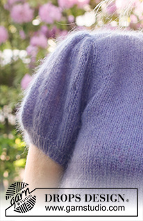 Violet Meadow / DROPS 230-55 - Strikket bluse / t-shirt i 2 tråde DROPS Kid-Silk. Arbejdet strikkes nedenfra og op, i glatstrik med korte pufærmer. Størrelse S - XXXL.