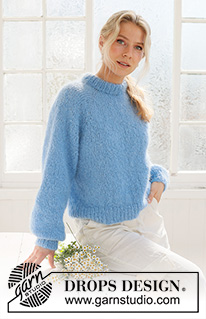 Blueberry Cream Sweater / DROPS 231-57 - Strikket bluse i DROPS Melody. Arbejdet strikkes oppefra og ned med dobbelt halskant og raglan. Størrelse S - XXXL.