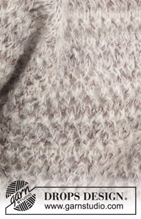 Luminous Sand / DROPS 232-37 - Gebreide trui in DROPS Fabel en DROPS Brushed Alpaca Silk. Het werk wordt van boven naar beneden gebreid met raglan, dubbel hals, kantpatroon en split in de zijkanten. Maten S - XXXL.