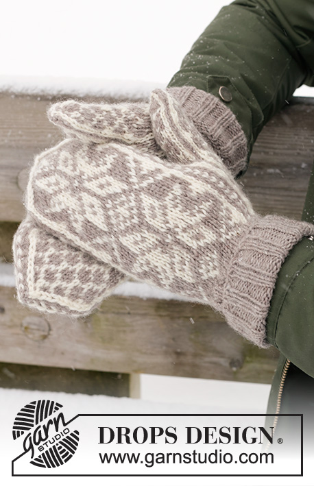 Christmas Claps / DROPS 233-21 - Pánské rukavice - palčáky s norským vzorem pletené z příze DROPS Karisma. Motiv: Vánoce.