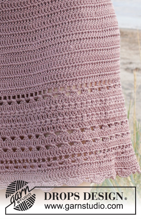 Beach Rendezvous Skirt / DROPS 239-36 - Saia crochetada de cima para baixo com ponto rendado, em DROPS Muskat. Do S ao XXXL.