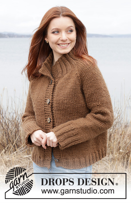 Autumn Amber Cardigan / DROPS 244-26 - Casaco tricotado de cima para baixo em DROPS Snow. Tricota-se em ponto meia com cavas raglan e gola subida. Do S ao XXXL.